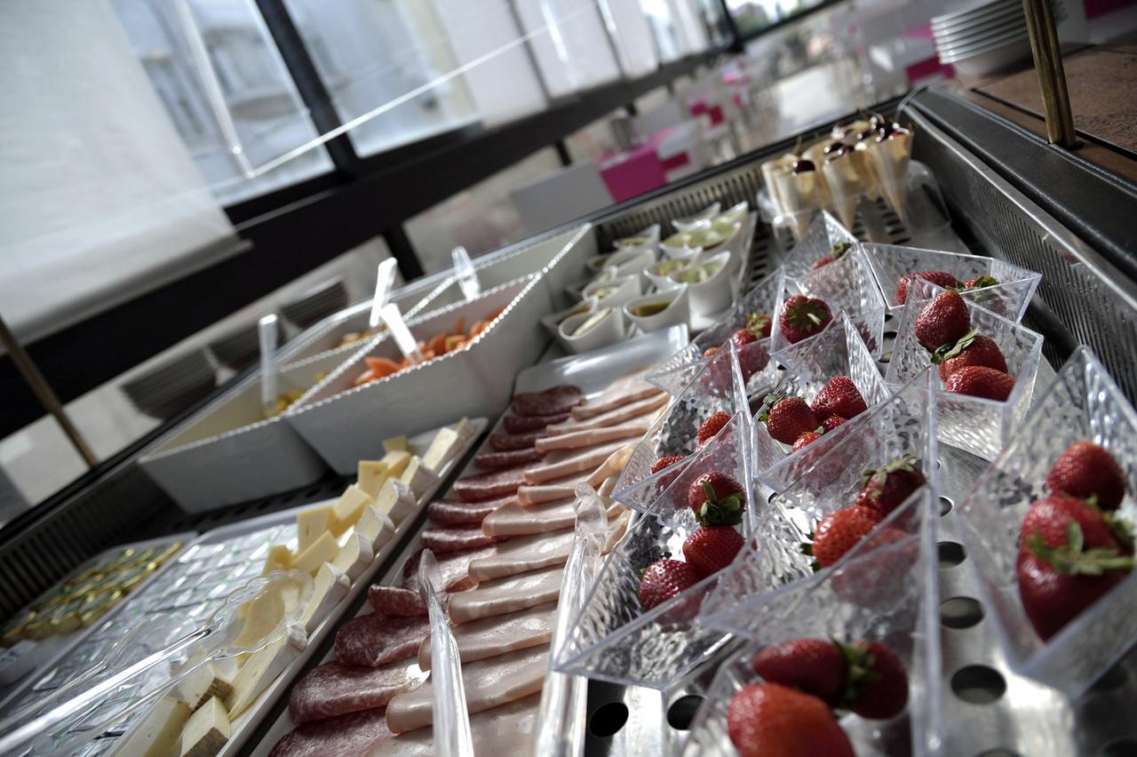 Hotel Byron Ρίμινι Εξωτερικό φωτογραφία