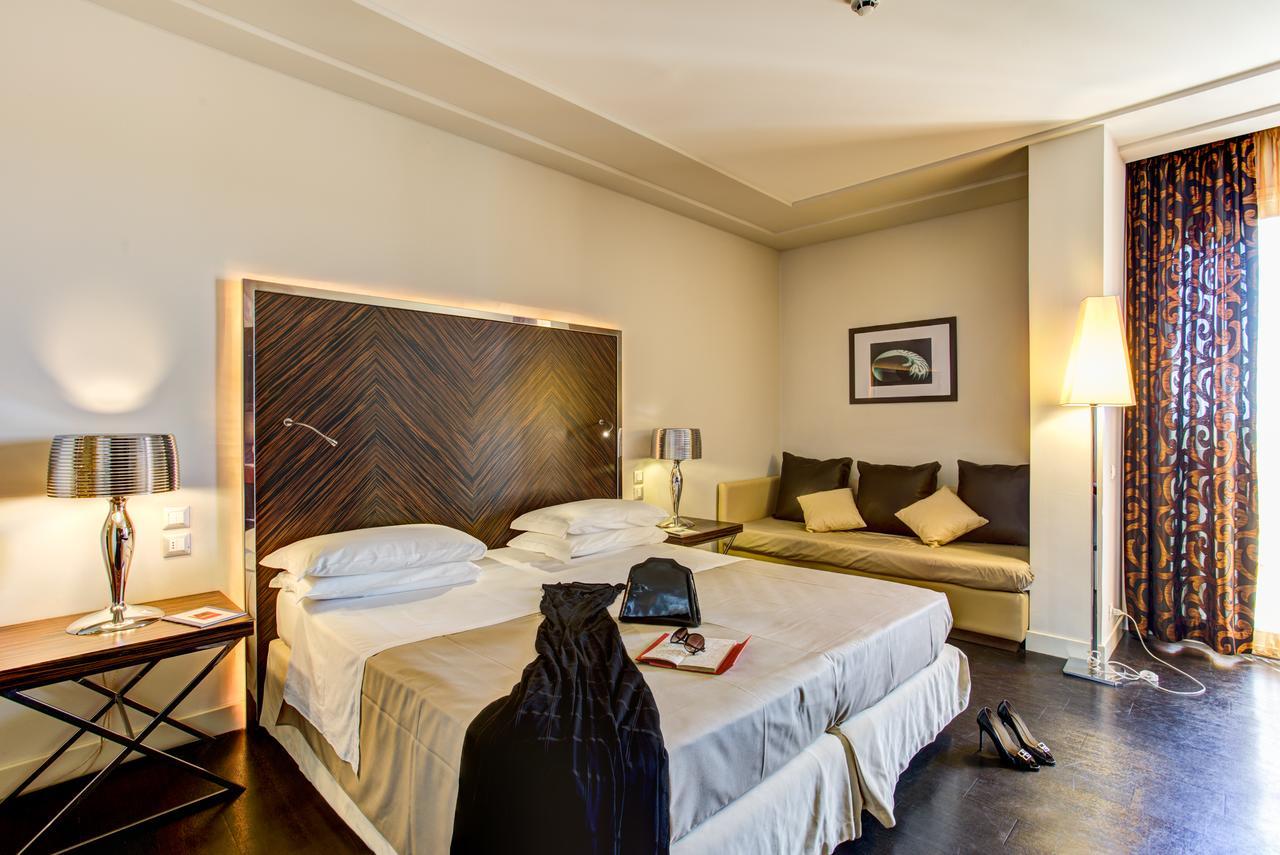 Hotel Byron Ρίμινι Εξωτερικό φωτογραφία